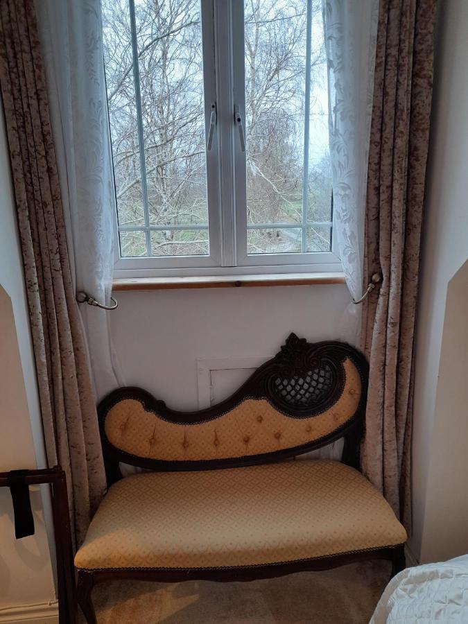 Annaswood B&B Cahir Zewnętrze zdjęcie